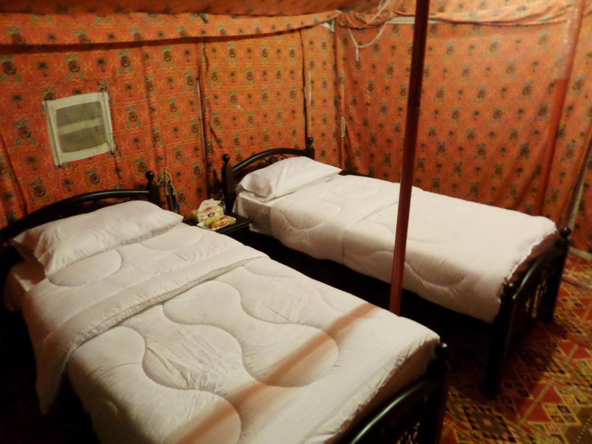 Royal Tours Permanent Camp Hotell Umm Lajj Exteriör bild
