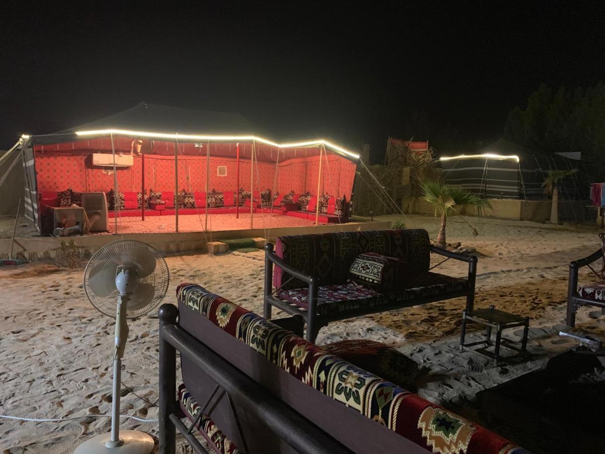 Royal Tours Permanent Camp Hotell Umm Lajj Exteriör bild
